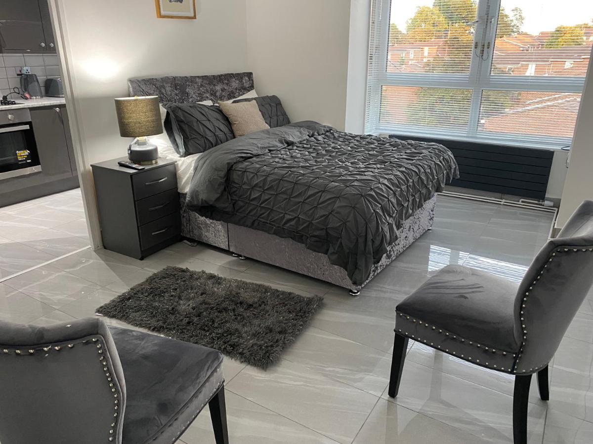 Luxurious 2-Bed Apartment In Woolwich Londra Esterno foto