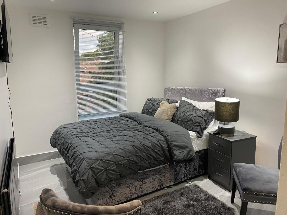 Luxurious 2-Bed Apartment In Woolwich Londra Esterno foto